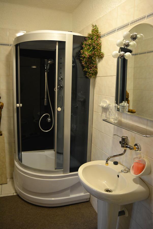 Hotel Posta Дечин Екстериор снимка